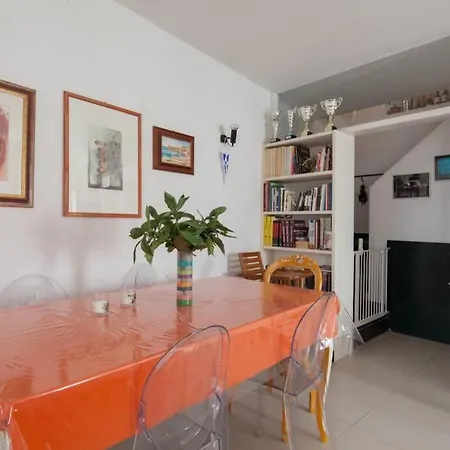 House On The Italian Riviera Nyaraló *