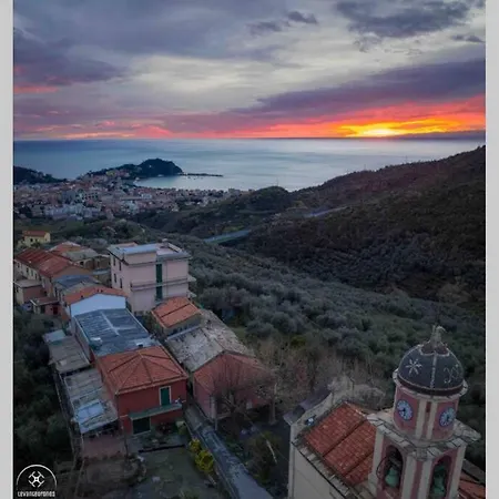 House On The Italian Riviera * Santo Stefano del Ponte